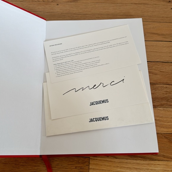 Jacquemus Le Chou Chou by Martin Parr - Picture 4 of 4